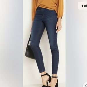 NWT Dark Wash, Super Skinny, Rockstar Jeggings